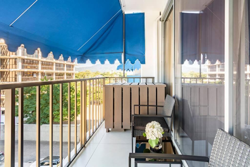 City Edge La Vie Кингстон Экстерьер фото